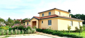 Vila Dubravka - lijepa i komforna u zelenilu maslenika i vinograda s jakuzzijem
